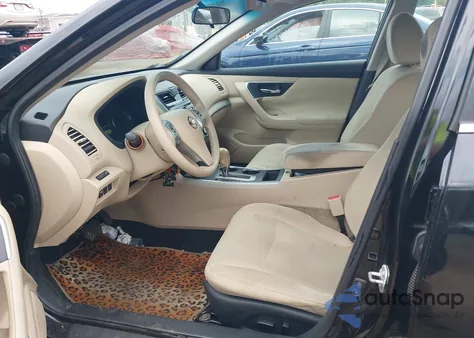 2015 Nissan Altima 2.5 S из США, поврежденный, VIN 1N4AL3AP0FC147635